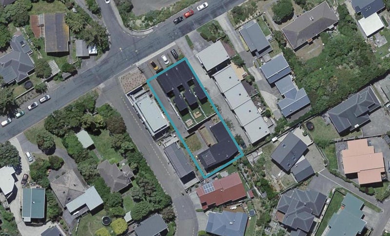 2/50 Mandalay Terrace, Khandallah, Wellington - Carousel 1
