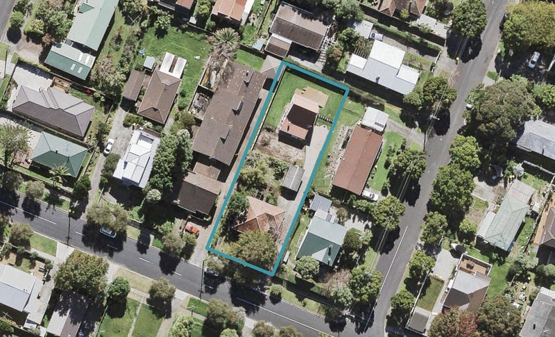 2/65 Miro Street, New Lynn, Auckland - Carousel 1