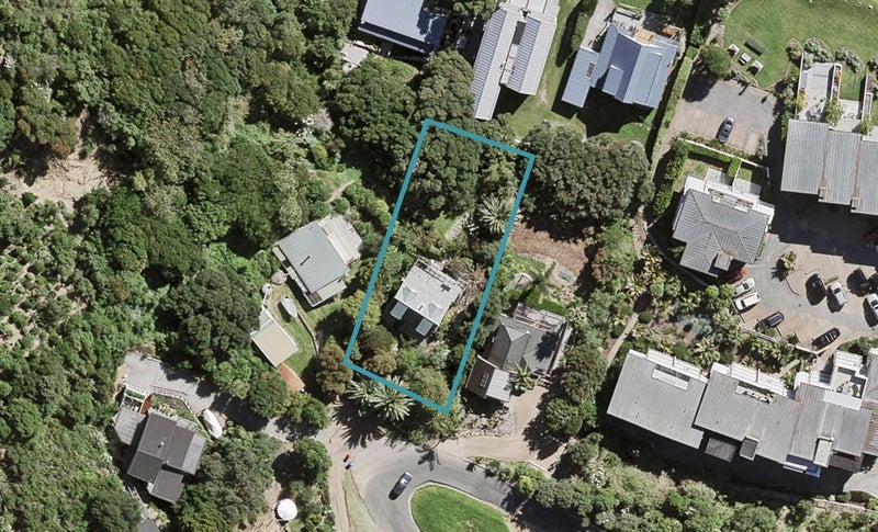 12 Seventh Avenue, Onetangi, Waiheke Island - Carousel 1