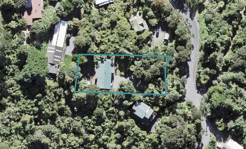 38 Rimu Road, Oratia, Auckland - Carousel 1