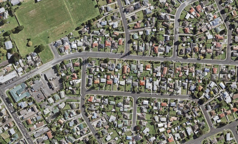 27A McAnnalley Street, Manurewa East, Auckland - Carousel 1