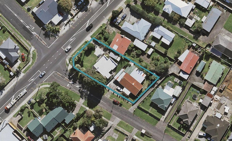 1/322 Massey Road, Mangere East, Auckland - Carousel 1