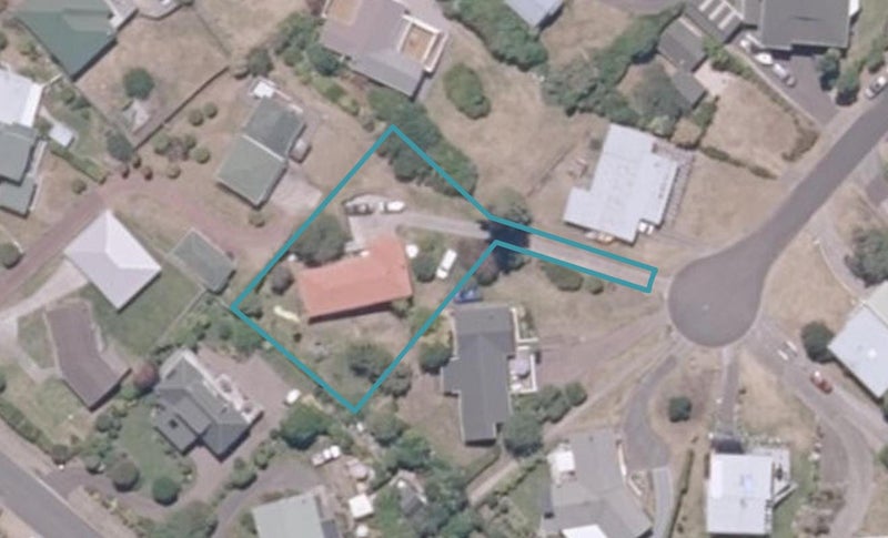 6 Earle Place, Acacia Bay, Taupo - Carousel 1