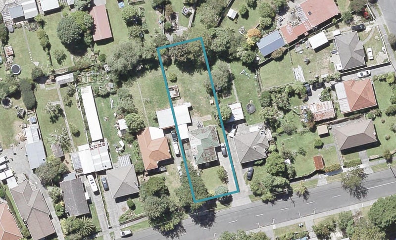 37 Hine Road, Wainuiomata, Lower Hutt - Carousel 1