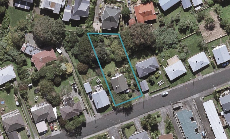 22 Parsons Street, Vogeltown, New Plymouth - Carousel 1