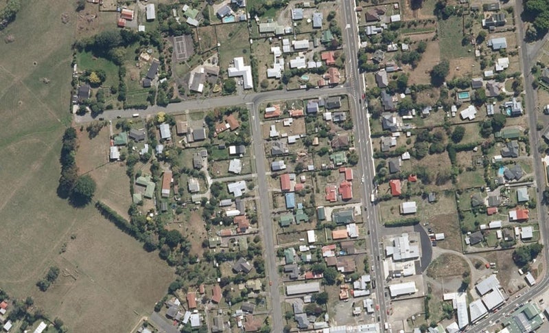 34 Hammond Street, Bulls - Carousel 1