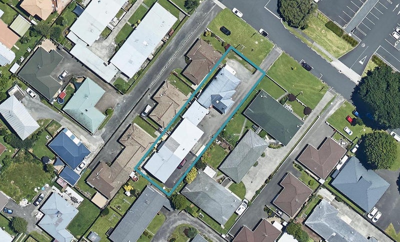 2/196 Fourteenth Avenue, Tauranga South, Tauranga - Carousel 1