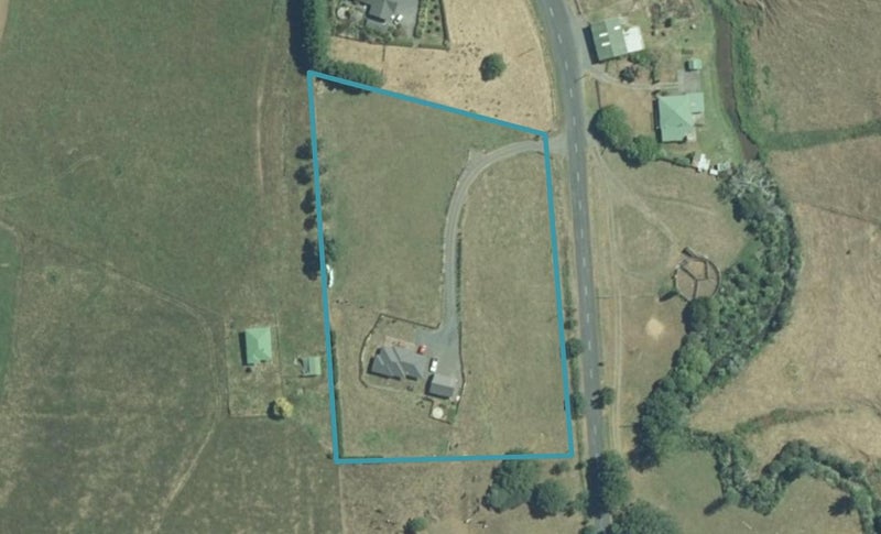 808 Te Mata Road, Te Mata - Carousel 1