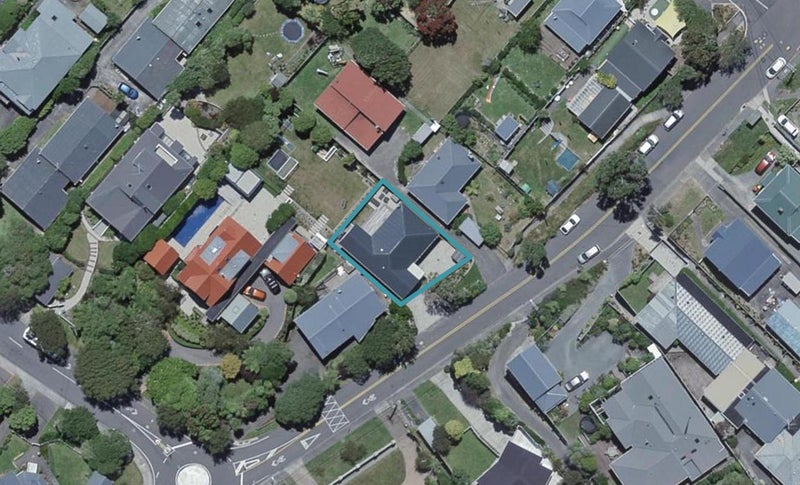 24 Bombay Street, Ngaio, Wellington - Carousel 1