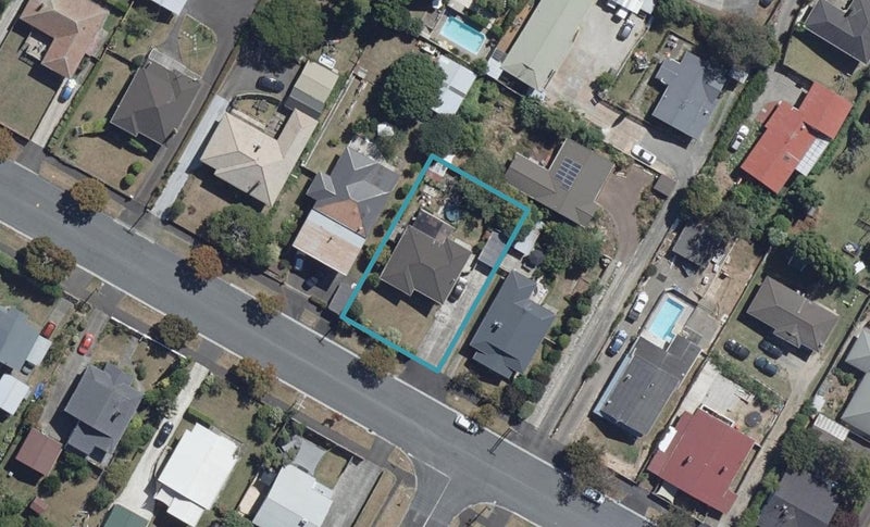 26 Matai Street, Maeroa, Hamilton - Carousel 1