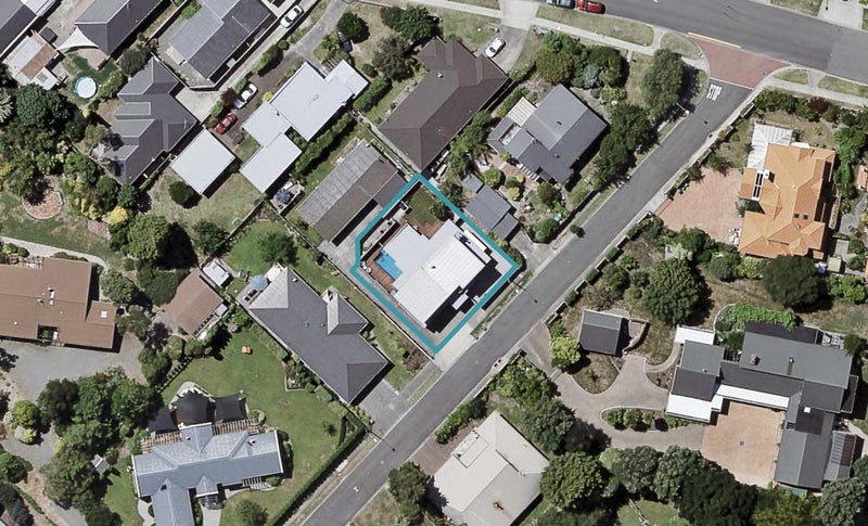 6 Ross Place, Greenmeadows, Napier - Carousel 1