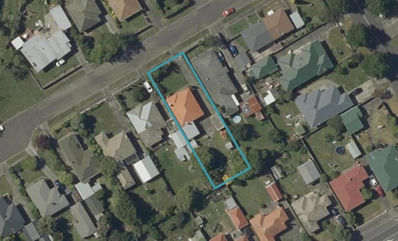 5 Hobson Place, Takaro, Palmerston North - Carousel 1