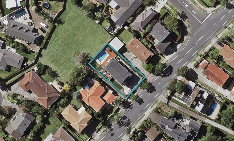 42 Norman Lesser Drive, Saint Johns, Auckland - Carousel 1