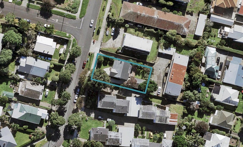 8/0 Arabi Street, Sandringham, Auckland - Carousel 1