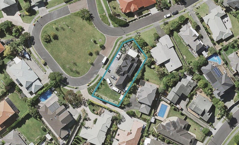 25 Te Hoe Grove, Pinehill, Auckland - Carousel 1