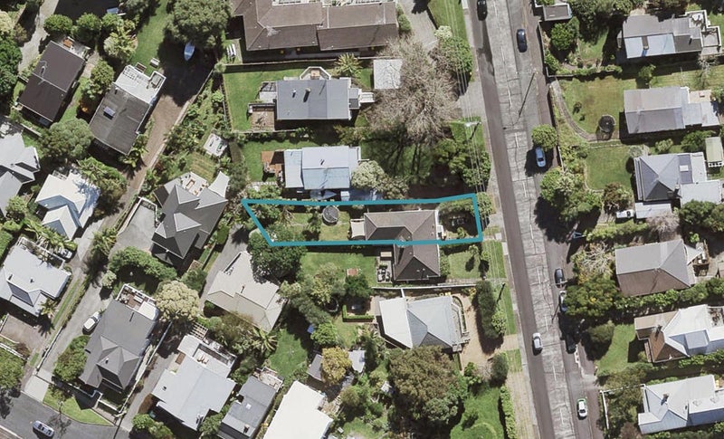 164 Queen Street, Northcote Point, Auckland - Carousel 1
