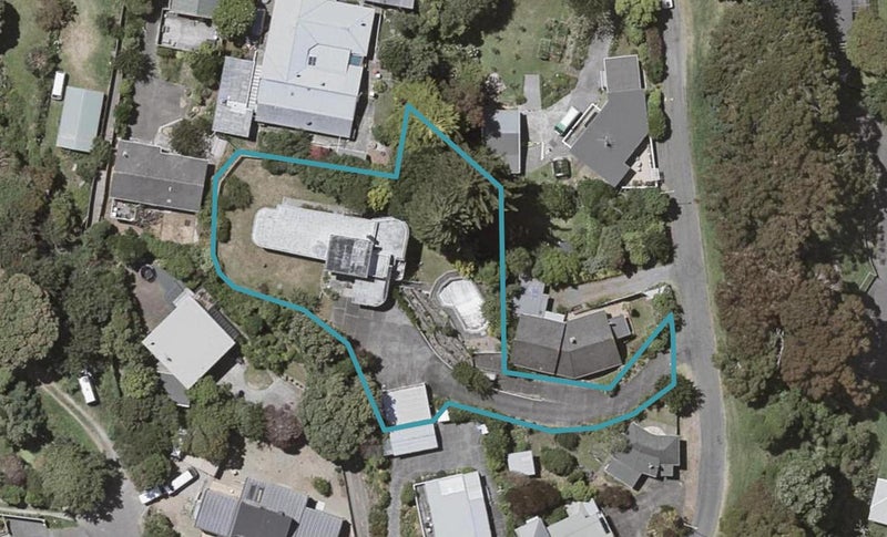 7 The Crescent, Raumati South, Paraparaumu - Carousel 1