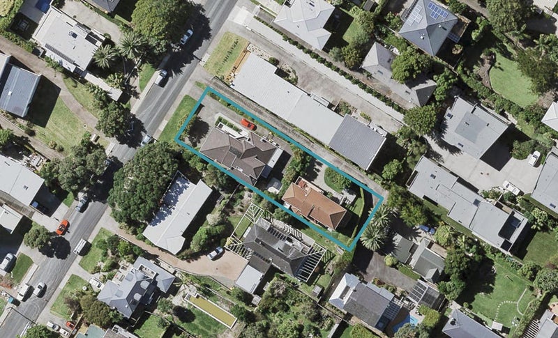 1/11 Hauraki Road, Hauraki, Auckland - Carousel 1