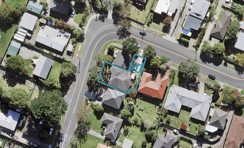 31B Lynwood Road, New Lynn, Auckland - Carousel 1