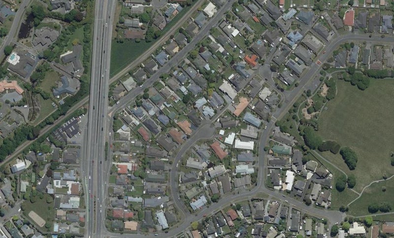 23 Creese Place, Redwood, Christchurch - Carousel 1
