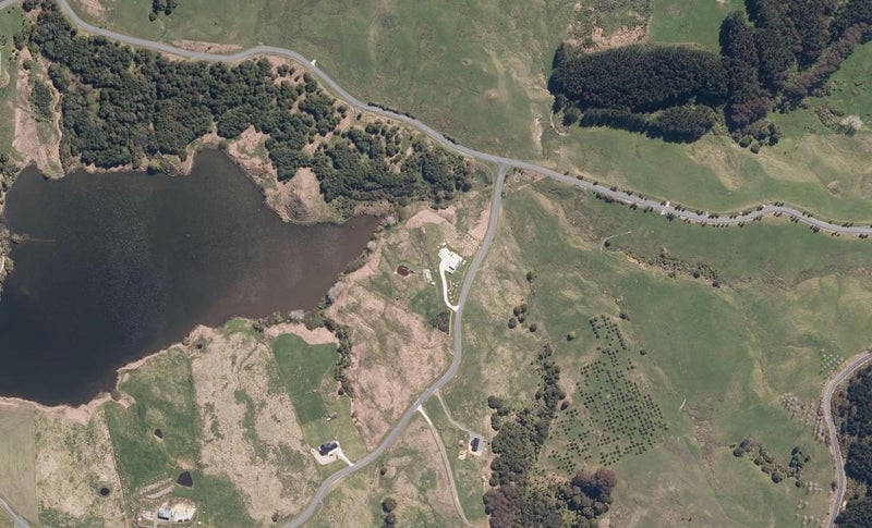 16 Manu Drive, Kaiwaka - Carousel 1