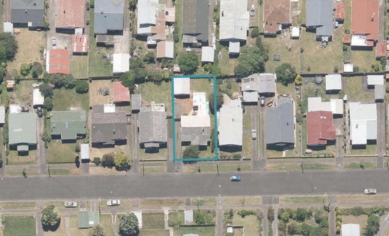 16 Kawatiri Avenue, Gonville, Whanganui - Carousel 1
