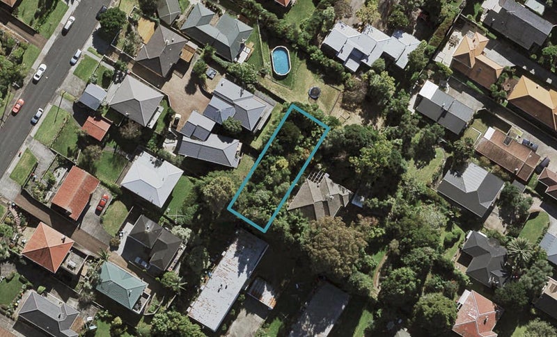 136D Paihia Road, One Tree Hill, Auckland - Carousel 1