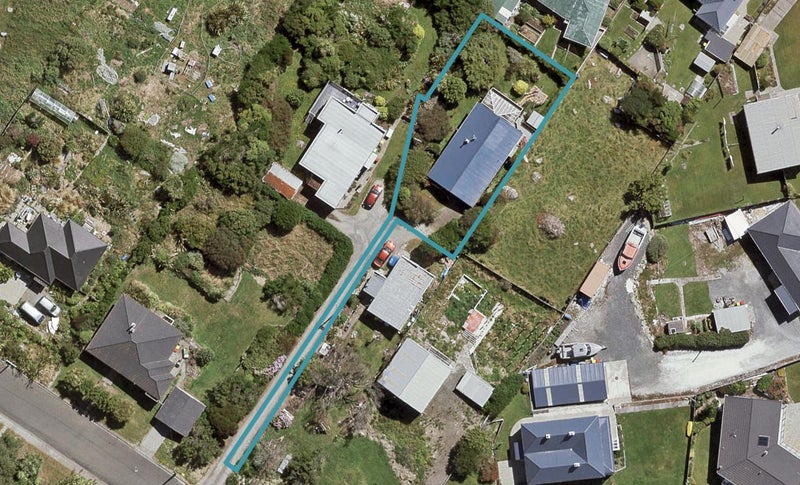1B Raymond Street, Bluff - Carousel 1