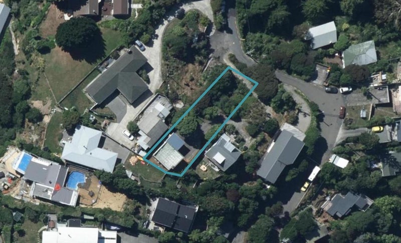 65 Gordon Road, Plimmerton, Porirua - Carousel 1
