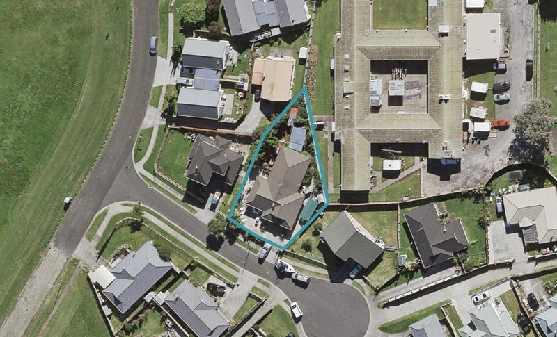 4 Grangewood Close, Favona, Auckland - Carousel 1