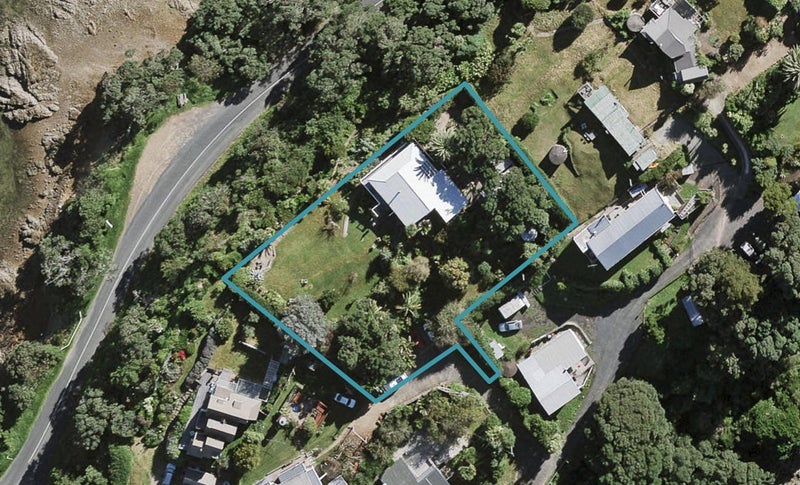 132 Wharf Road, Ostend, Waiheke Island - Carousel 1