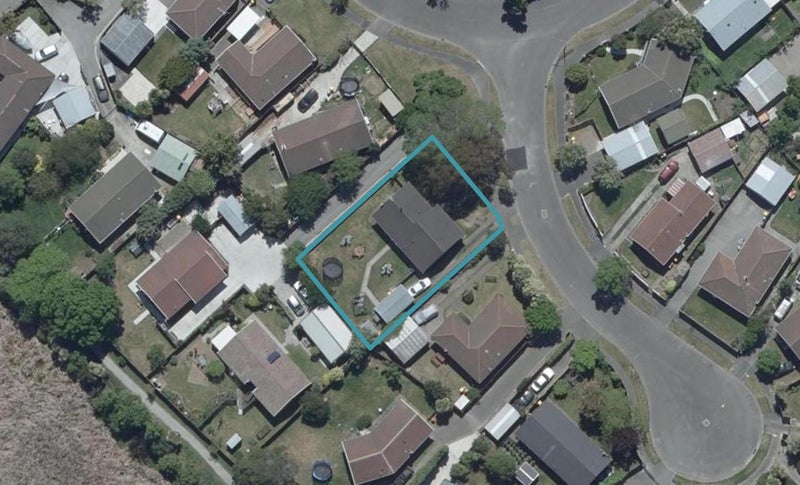 4 Curzon Place, Parklands, Christchurch - Carousel 1