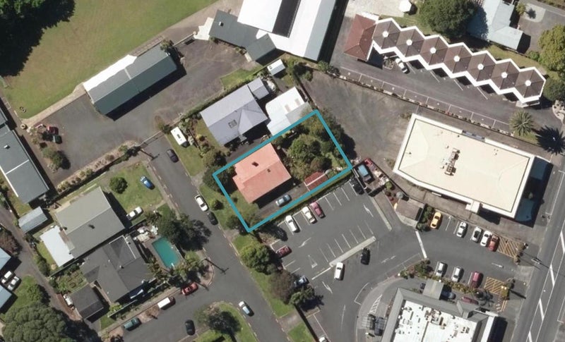 8 Apirana Avenue, Regent, Whangarei - Carousel 1