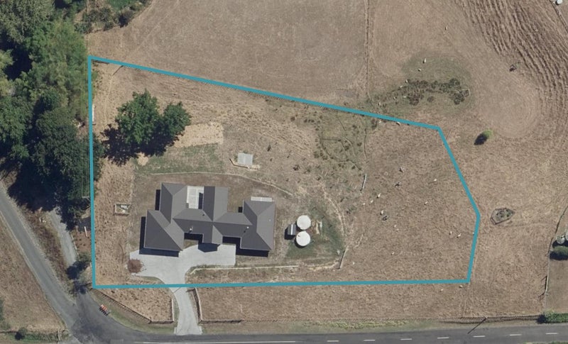 166 Foster Road, Temple View, Hamilton - Carousel 1