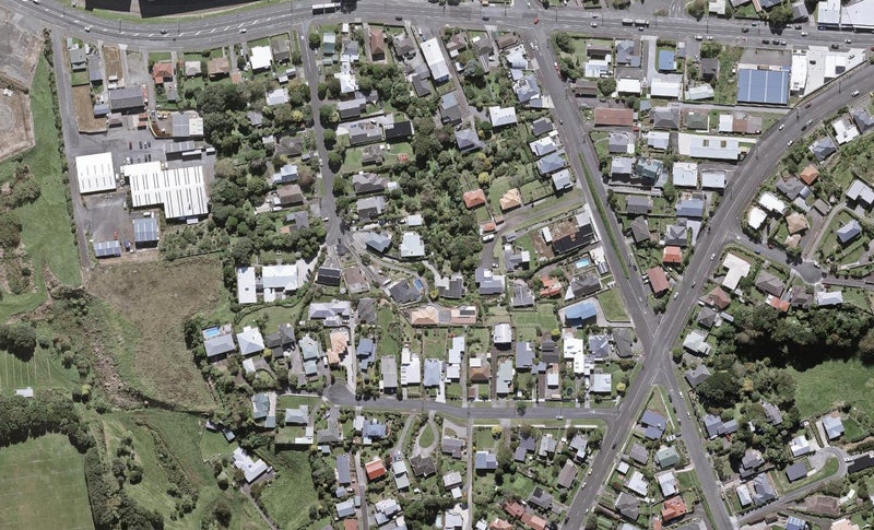 21 Peace Avenue, Moturoa, New Plymouth - Carousel 1