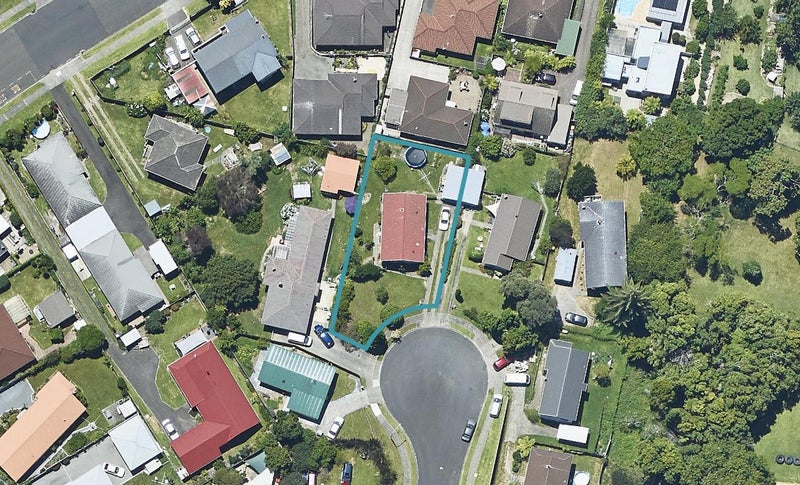 9 Pennington Place, Welcome Bay, Tauranga - Carousel 1