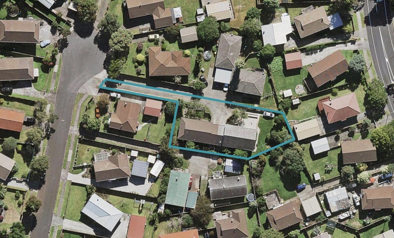 2/13 Rukumoana Place, Clendon Park, Auckland - Carousel 1