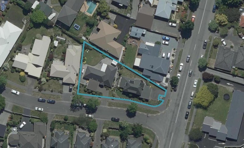 2/93 Roydvale Avenue, Burnside, Christchurch - Carousel 1