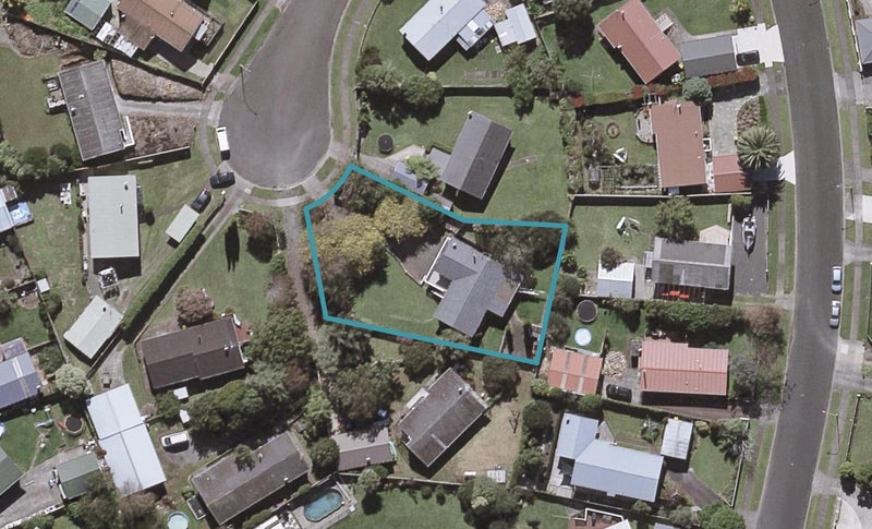 11 Wicklow Place, Bell Block, New Plymouth - Carousel 1