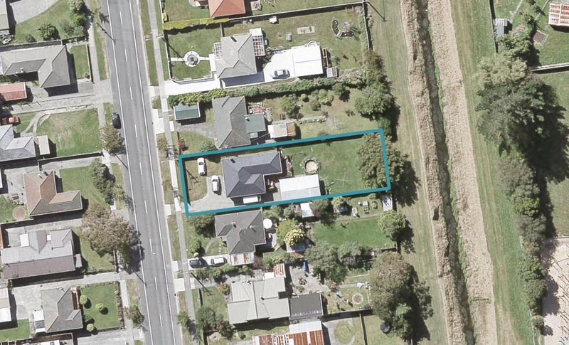 42 Wellington Road, Wainuiomata, Lower Hutt - Carousel 1