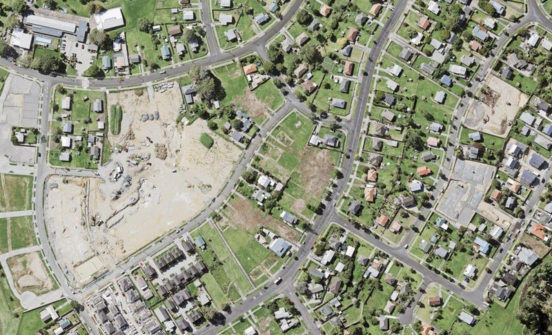 12 Penina Lane, Glen Innes, Auckland - Carousel 1