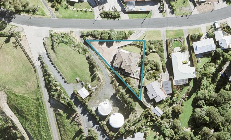 104B Wade River Road, Stanmore Bay, Whangaparaoa - Carousel 1
