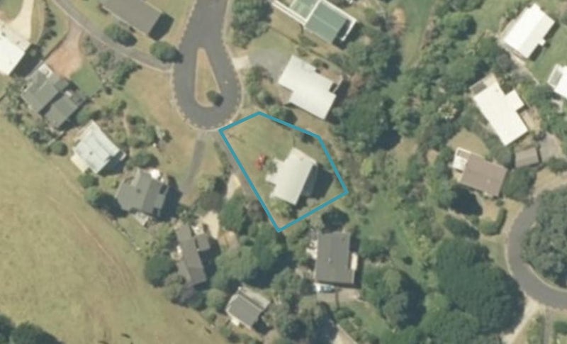 233 Russell Bruce Place, Onemana, Whangamatā - Carousel 1