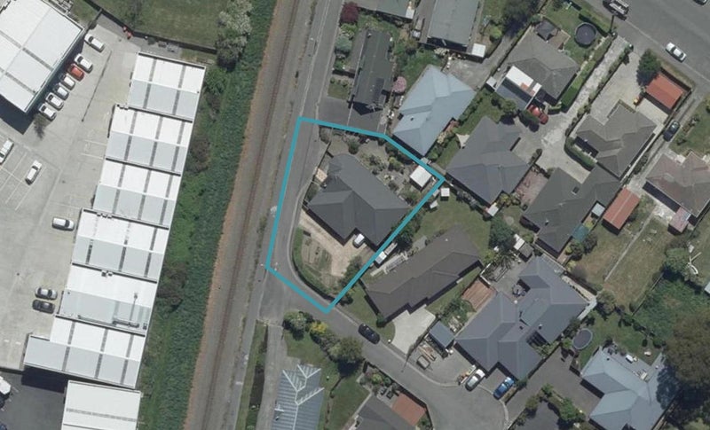 2 Phoenix Lane, Northcote, Christchurch - Carousel 1