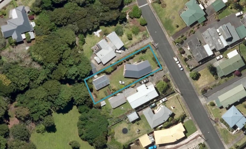 22 Ford Avenue, Kamo, Whangarei - Carousel 1