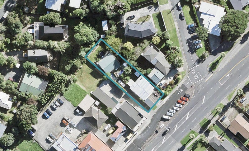 186 Hibiscus Coast Highway, Red Beach, Whangaparāoa - Carousel 1