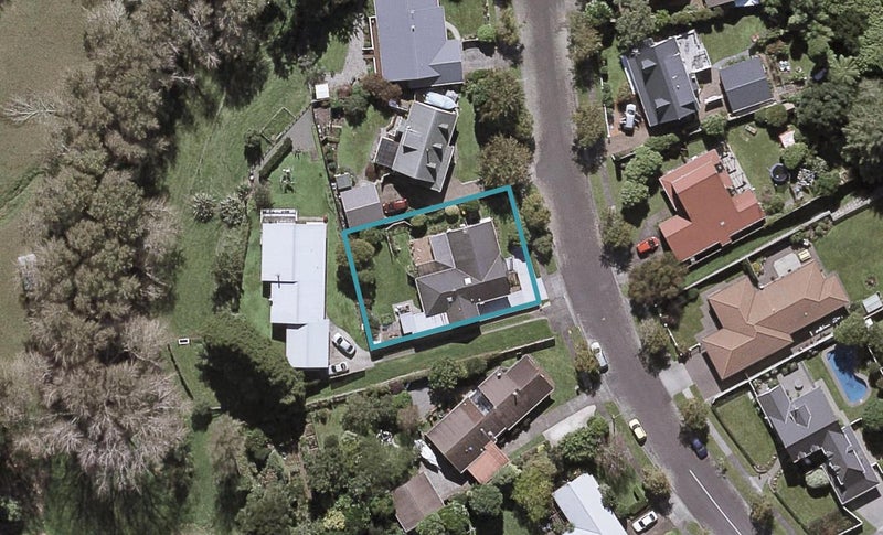 7 Elder Grove, Whalers Gate, New Plymouth - Carousel 1