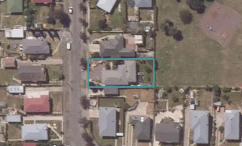 22 Arrow Crescent, Holmes Hill, Oamaru - Carousel 1