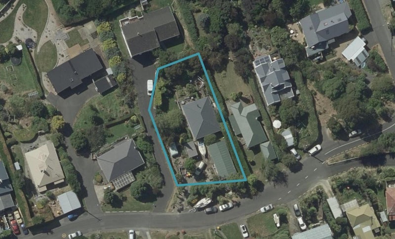 39A Waikana Street, Broad Bay, Dunedin - Carousel 1