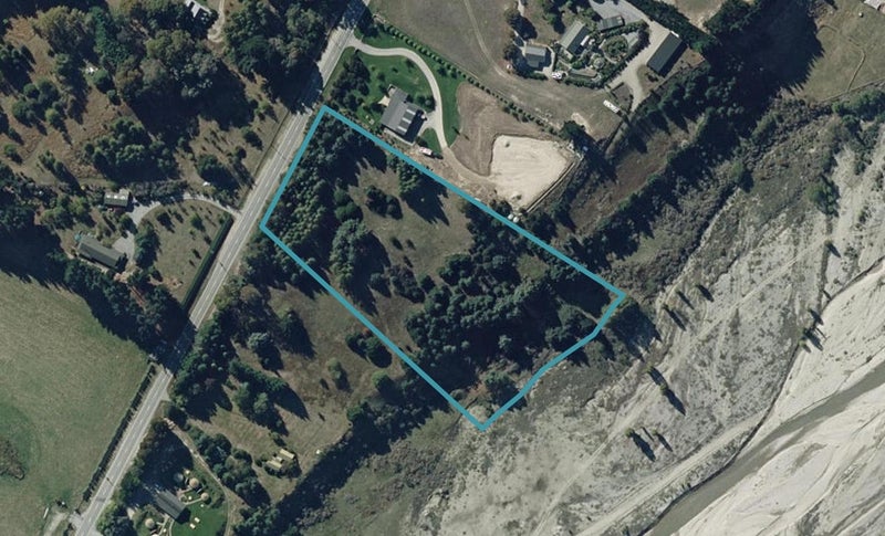 51 Riverbank Road, Wanaka, Wānaka - Carousel 1